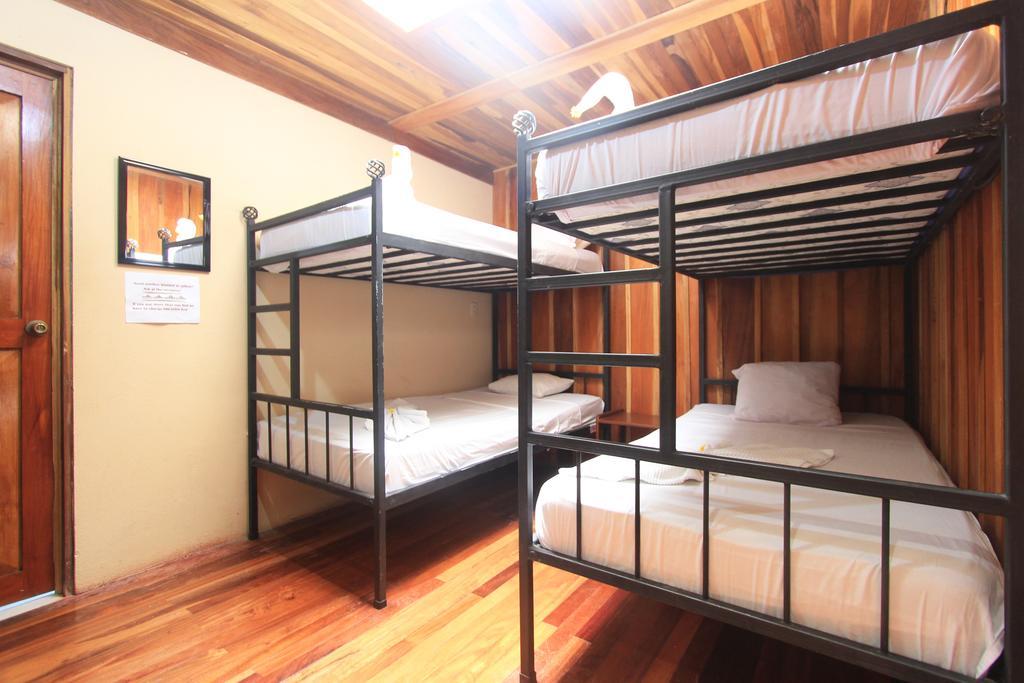 Santa Elena Hostel Resort Monteverde Eksteriør bilde
